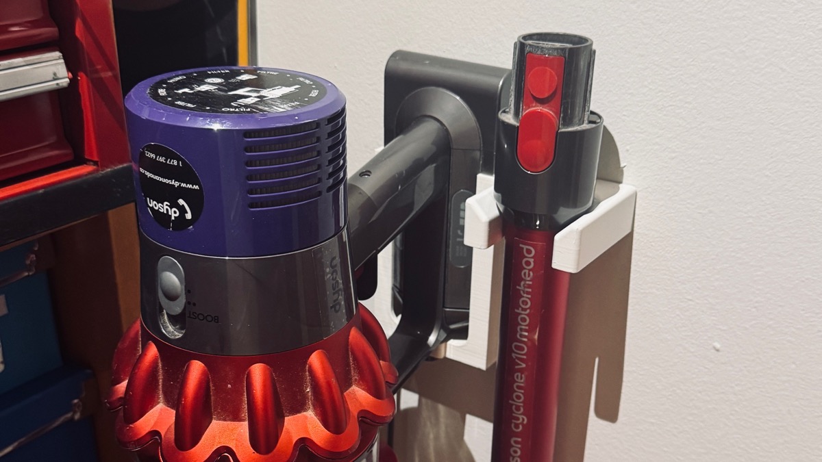Dyson mounts