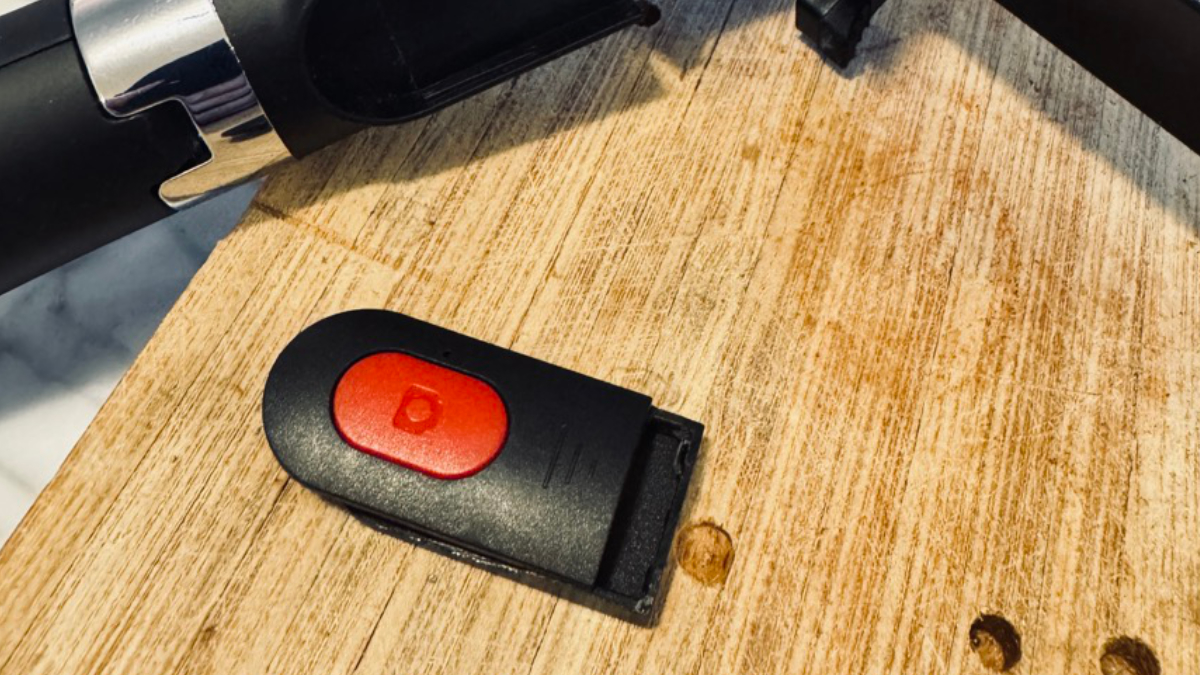 Selfie stick remote battery